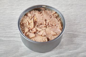 Tuna tin