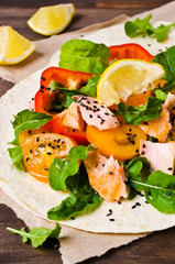 Flat bread with salmon