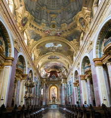 Fototapeta na wymiar Interior of Jesuit Church or University Church in inner city of Vienna, Austria
