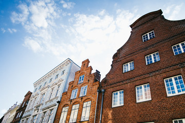 Häuserfront/Häuserfront und Himmel