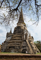 Fototapeta premium Temple ancient white pagoda place of worship famous at ayutthaya, thailand