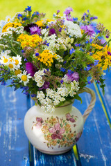 Obrazy na Szkle  Bukiet kwiatów w wazonie