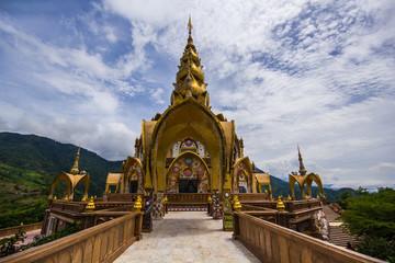 Fototapeta premium Wat Phra That Pha Son Kaew at Khao Kho Petchabun. 