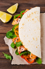 Flat bread with salmon