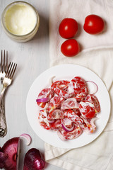 Tomato salad with sour cream