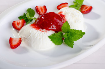 Ice cream with strawberry sorbet and mint