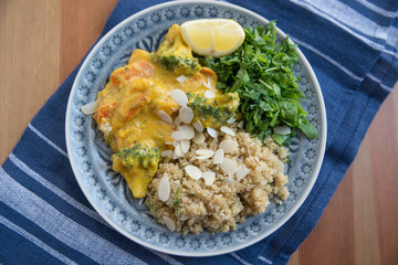 Vegetarisches Kürbis Curry mit Reis 