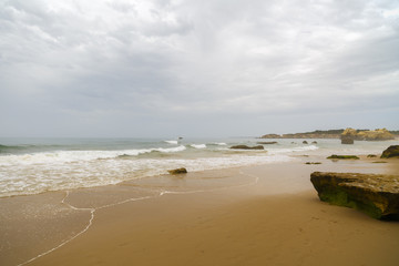 Fototapeta na wymiar beautiful beach on the Atlantic Ocean, Algarve, Portugal