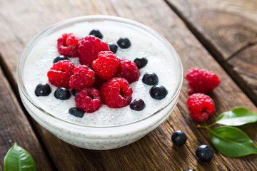 Pudding with chia seeds and fresh berries