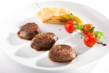 Beef Medallions with Vegetable