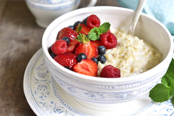 Oat porridge with fresh berries.