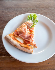 pizza parma ham piece