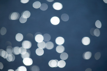 glare on the water blurred