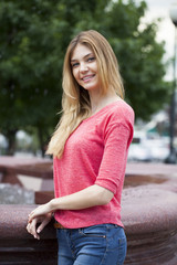 Obraz premium Portrait close up of young beautiful blonde woman