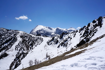 Snow mountain on the way to Mount Janner peak