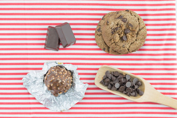 chocolate chip cookie