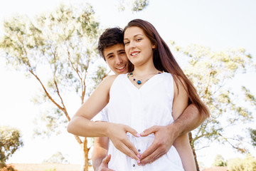 Fototapeta premium Young couple in the park