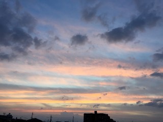 虹色の夕焼け