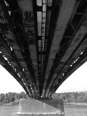 Most Średnicowy
