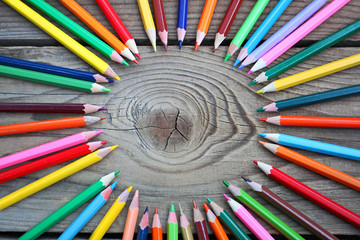 Coloured pencils circle