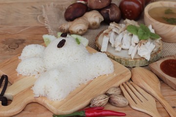 Rice steamed with chicken and soup delicious.