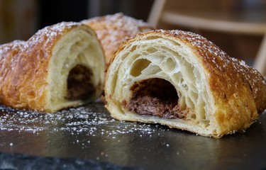 Nuss-Nougat-Croissant