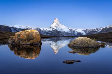 Photo sur Plexiglas Cervin Stellisee et Matterhorn près de Zermatt, Suisse