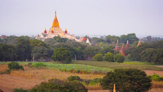 Video 1080p - View to the Ananda Temple, located in Bagan, Myanmar