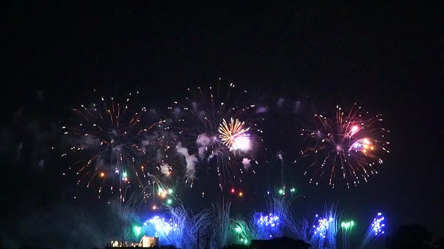 夏の打ち上げ花火(日本)