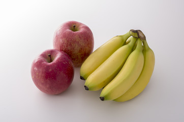 バナナとリンゴ