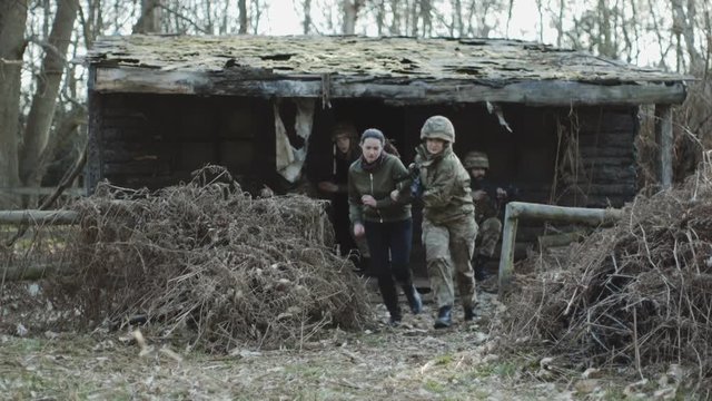 Army soldiers storm house to free hostage