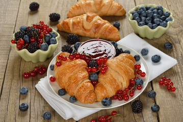 Croissants with berries