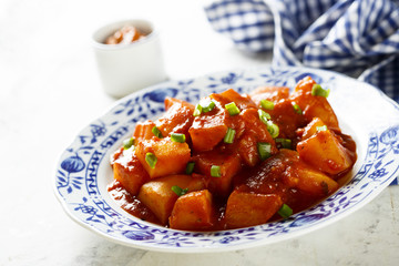 Potato goulash with tomatoes