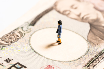 女性, 一万円札