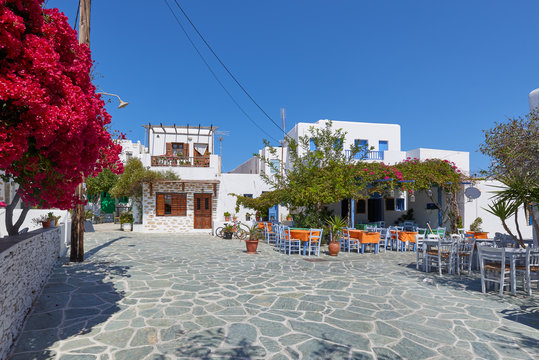 Fototapeta Beautiful streets of Folegandros - Cyclades    