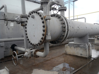 Heat exchangers for heating of oil