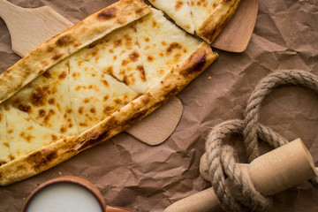 Tukish pide with cheese / Kasarli pide.