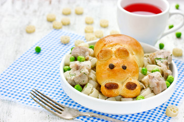 Creative idea for a children's meal
