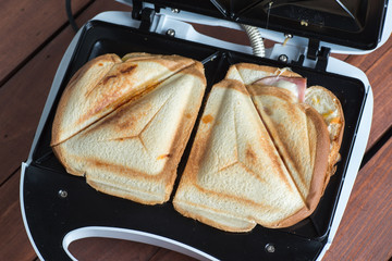 grilled sandwich maker