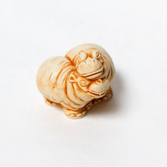 Netsuke two hippo as a source of positive emotions