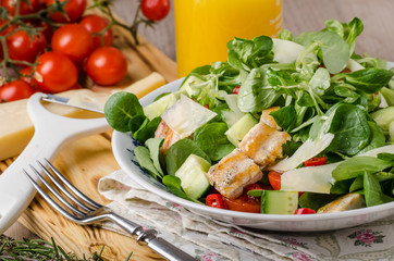 Salad with grilled chicken