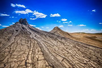 Active mud volcanoes © Grafvision