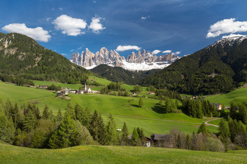 Fototapeta na wymiar St. Magdalena Valley, Dolomites