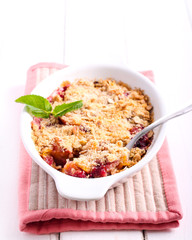 Fruit and berry crumble cake