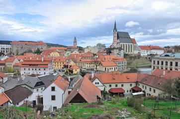 Fototapeta na wymiar view of the Church of St. Vitus and the old town of Cesky Krumlo