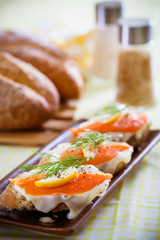 Smoked salmon canapes