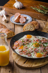 Ham and egg omelet