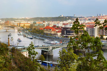 Fototapeta na wymiar view of bridges on the Vltava river