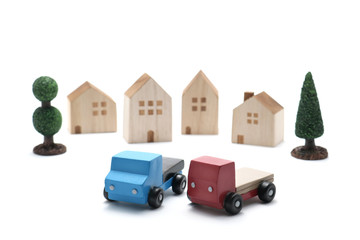 ミニカーのトラック　町並み　物流イメージ