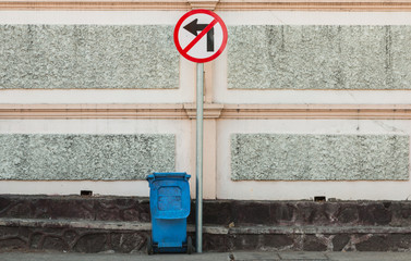 Sign Warning Don't turn Left.